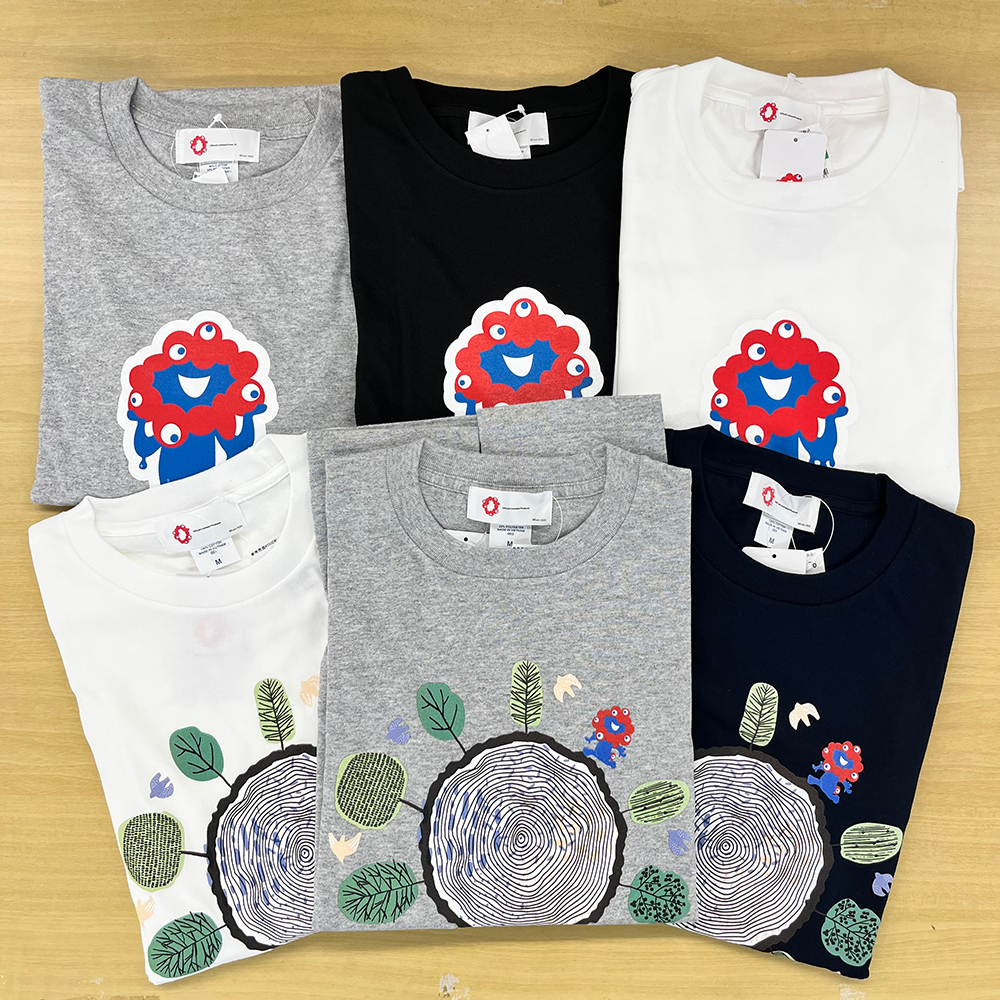 どちらも３色展開