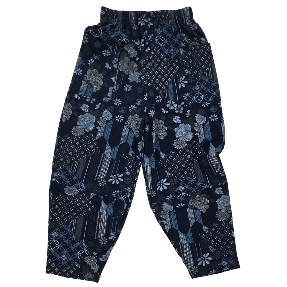 ウエストもヒップも全てらく~に、ゆった~りはける、デザインも優秀なパンツです!