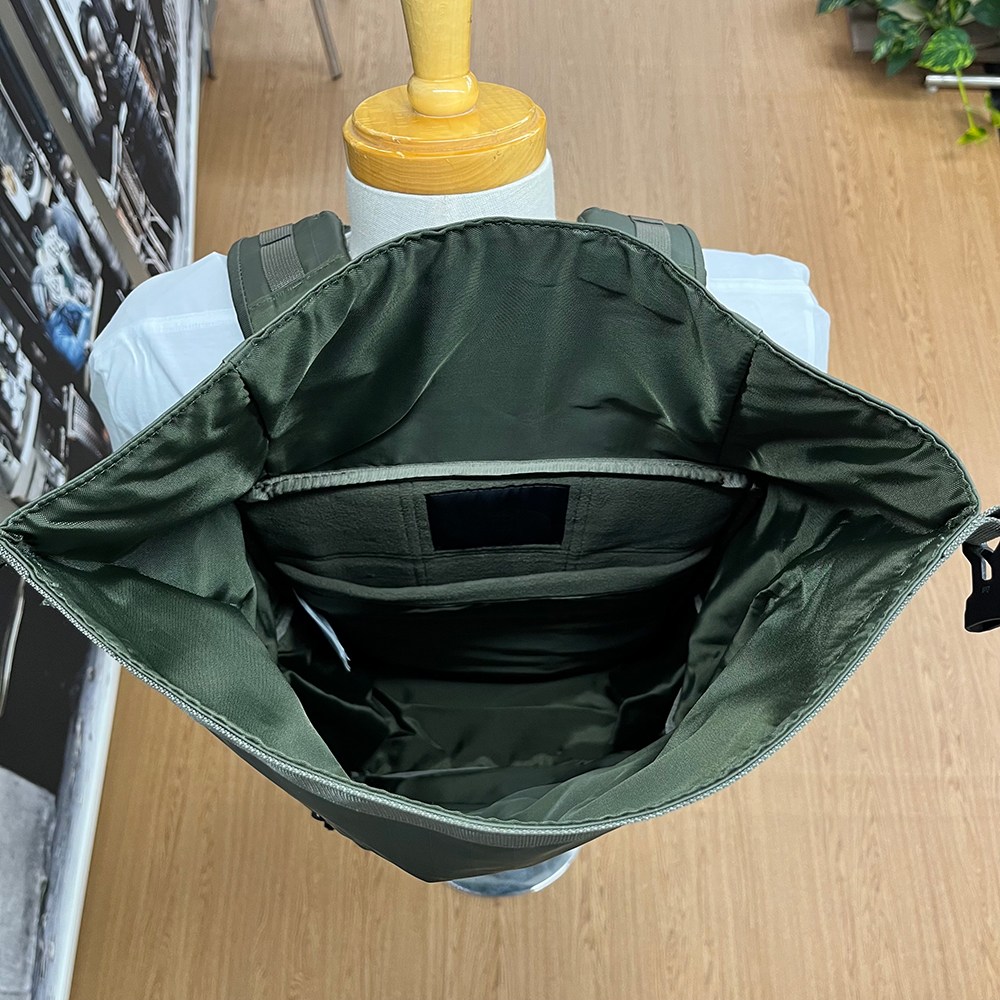 たっぷり25L収納！